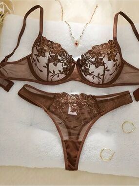 Sheer Floral Lace Underwire Bra & Thong Set - Brown